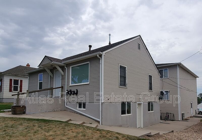 1st image of 2120-2122 N 10th Ave
