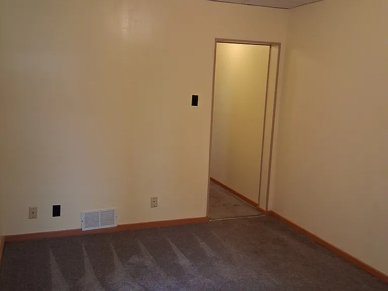 646 Beaver Ave — Photo 6