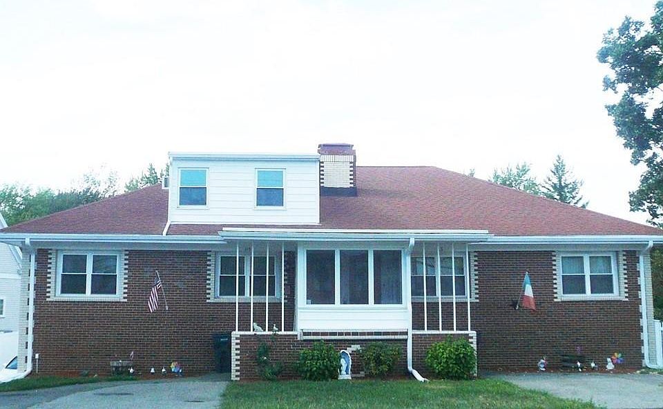 1st image of 113 Lowell Ave