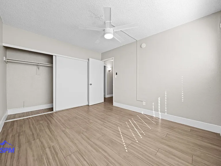 Willow Glen Apartments — Photo 14