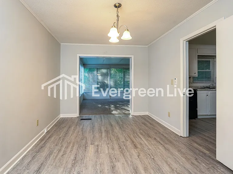 4857 Stonewall St — Photo 11
