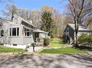 30 Willow Pl, Lake Peekskill, NY 10537