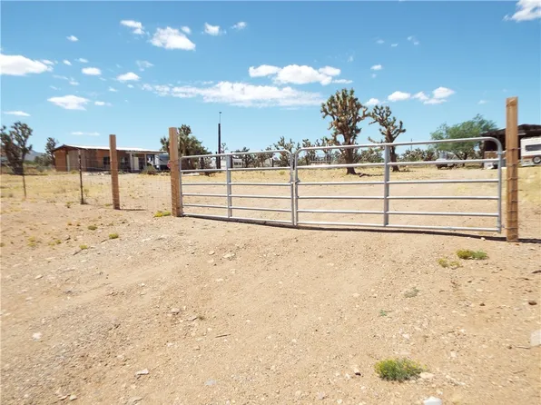 18677 N Remuda Dr, Dolan Springs, AZ 86441