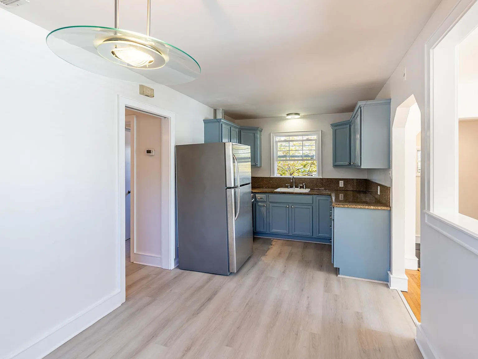 285 San Carlos Ave — Photo 3