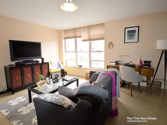 4th image of 50 Park St #U47