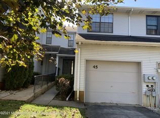 45 Chestnut Way, Manalapan, NJ 07726