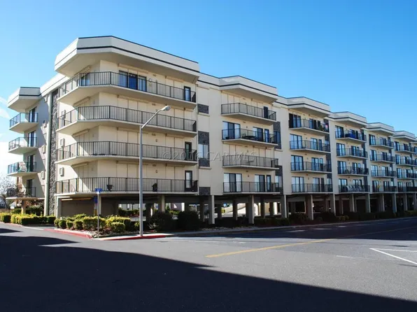 11 142nd St #21803, Ocean City, MD 21842