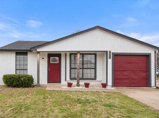 425 Jones St, Cedar Hill, TX 75104