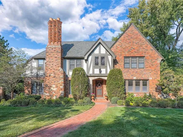 6214 High Dr, Mission Hills, KS 66208