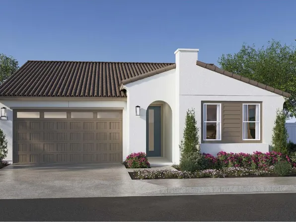 877 Halford Ln, Clovis, CA 93619