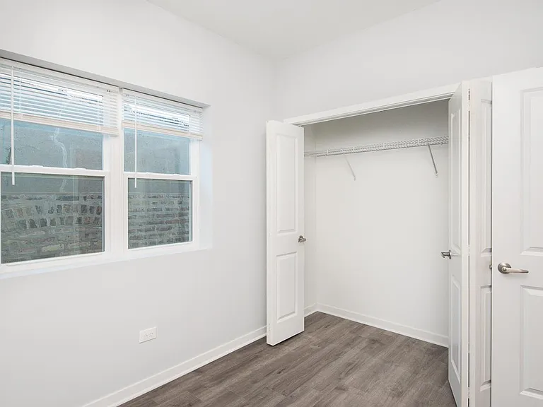 1813 W Cermak Rd #3 — Photo 21