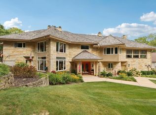 N1W31286 Hickory Hollow COURT, Delafield, WI