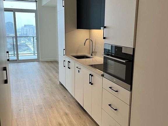 3rd image of 741 King St W #1313