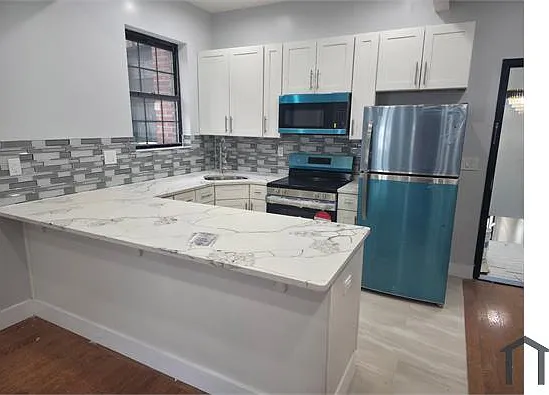2 bed, $3,000 — Photo 1