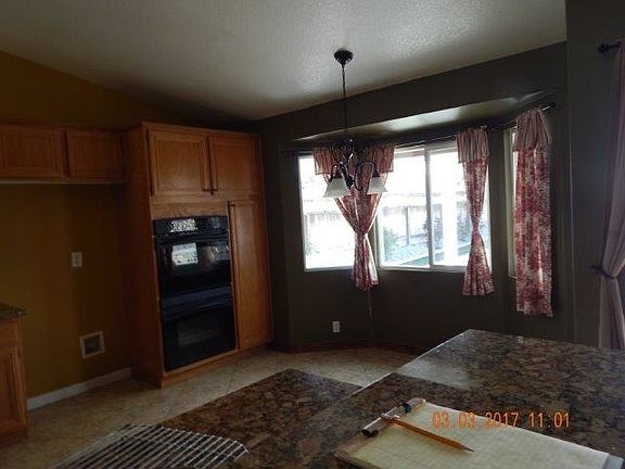 3rd image of 9006 Breckenridge Ave
