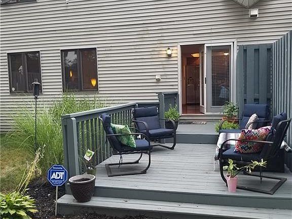 2nd image of 1171A Stephenson Dr