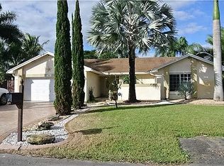 15555 SW 55th St, Miami, FL 33185