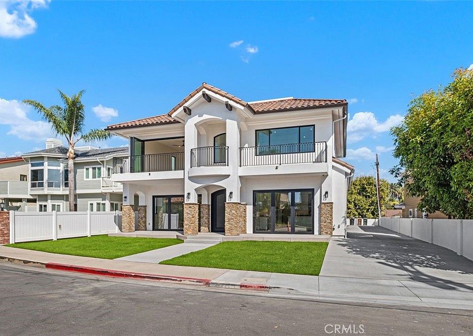 1st image of 34882 Doheny Pl