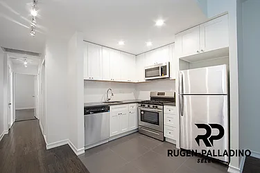 Rented by R New York