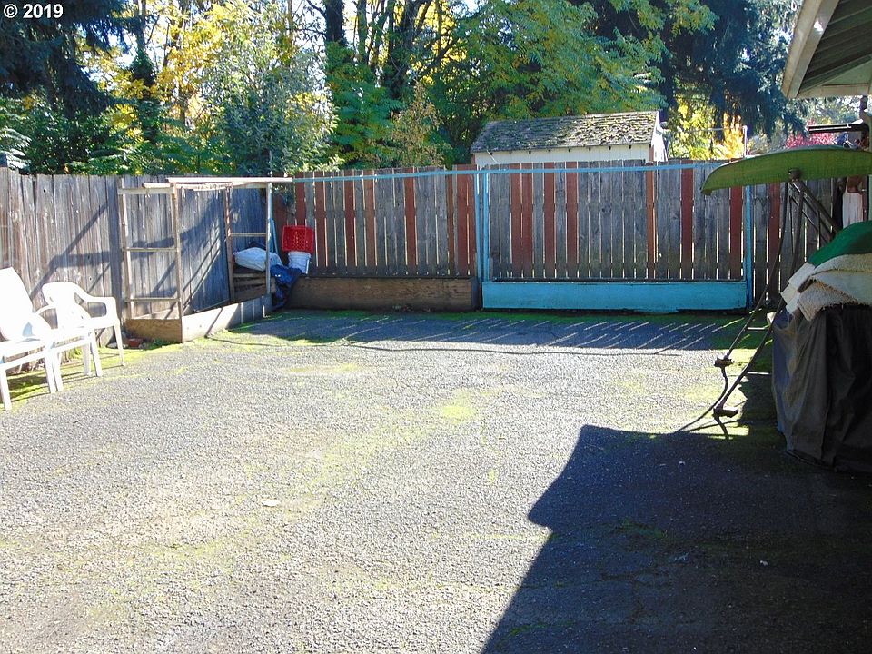2nd image of 3025 V St