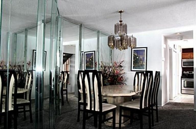 Formal Dining