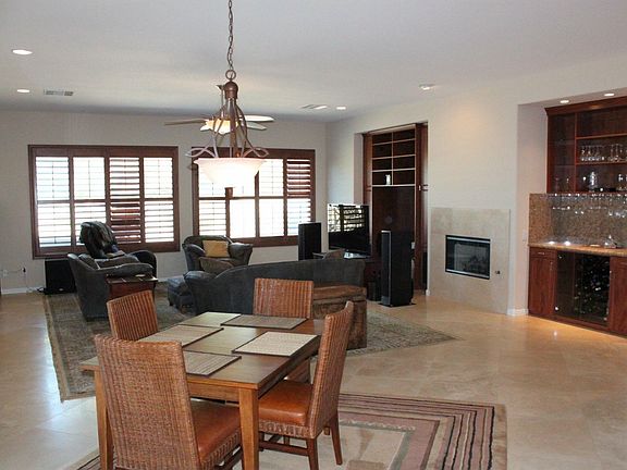 OVERSIZED FAMILY ROOM WITH FIREPLACE & BUILT-IN BAR