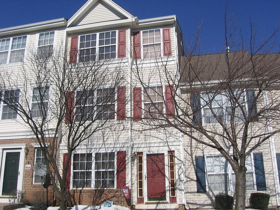 2nd image of 7 Puchala Dr #22