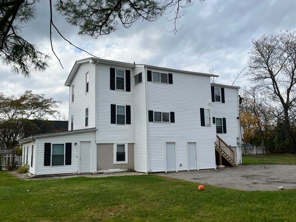 15 Morton St FLOOR 3