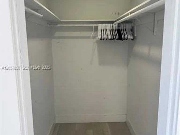 1850 S Treasure Dr #10 — Photo 19