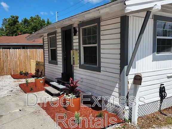 4th image of 1013 Drew St