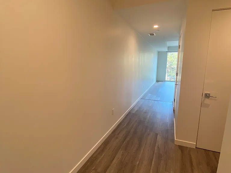 5327 Hermitage LLC — Photo 12