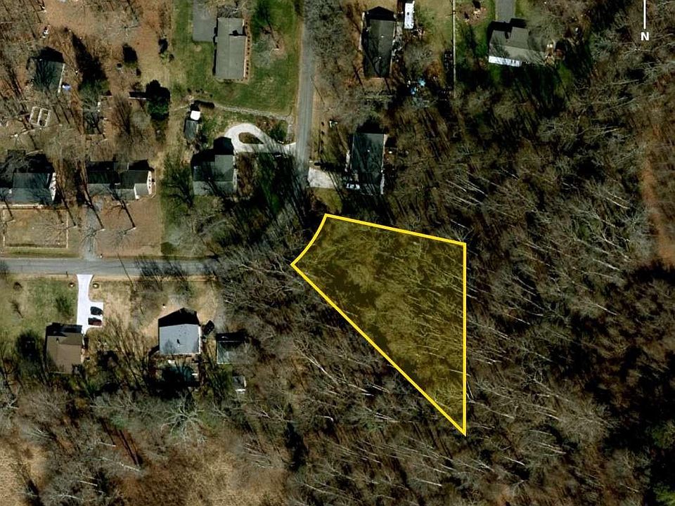 1st image of 7 Orchard Ln
