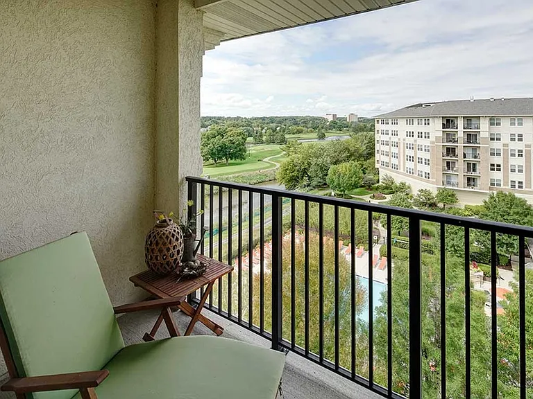 AMLI at Seven Bridges — Photo 29