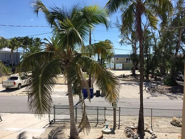 142 Columbus Dr, Islamorada, FL 33036