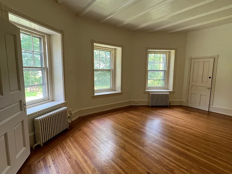 501 W Chelten Ave #1R — Photo 7