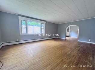 28 Lawrence Ave APT 1, Fairfield, ME 04937