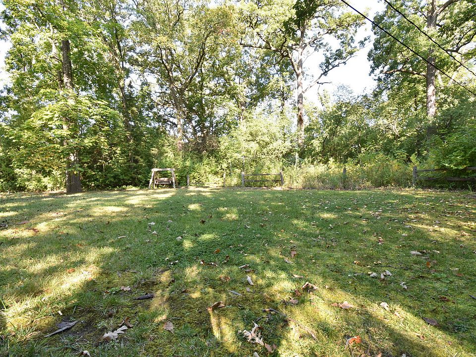 2nd image of 980 Mellody Rd