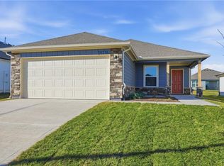 20216 W 194th Ter, Spring Hill, KS 66083