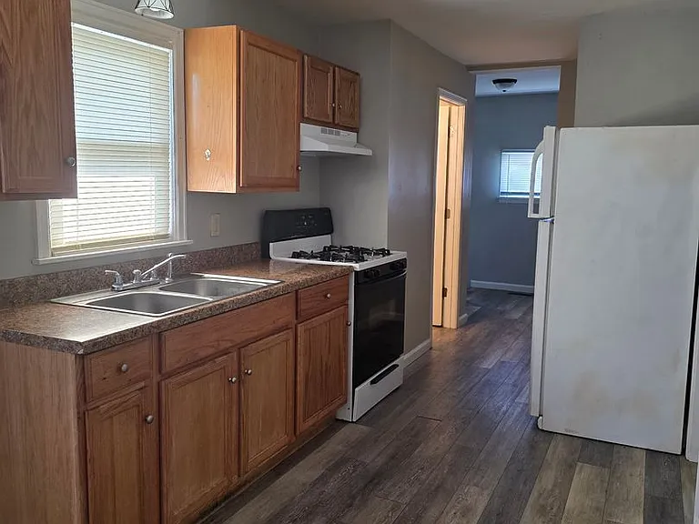 2721 Milburn Blvd — Photo 2