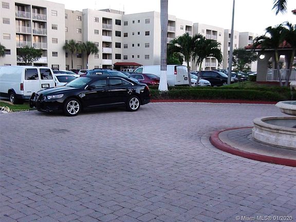 2nd image of 8185 NW 7th St APT 517