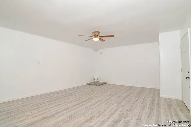 215 Greenlawn Ave #B — Photo 7