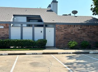 602 Bellaire Dr APT B, Hurst, TX 76053