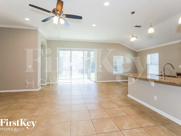 4607 Sherman Hills Pkwy — Photo 4