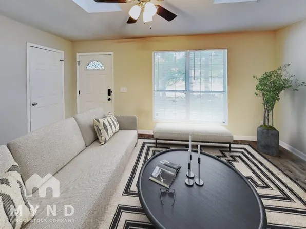 2309 Chestnut Log Dr, Lithia Springs, GA 30122