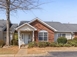 223 Woodruff Park Ln, Simpsonville, SC 29681