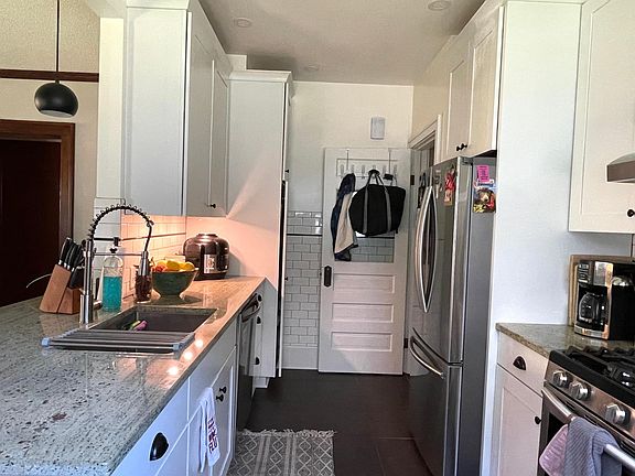 4th image of 2539 Johnson St NE