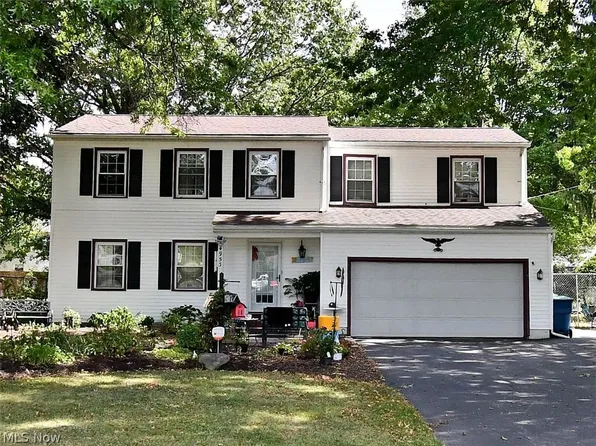 4953 Sampson Dr, Youngstown, OH 44505