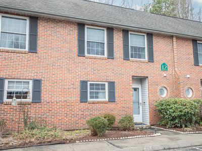 190 Tomlinson Avenue APT 12E, Plainville, CT, 06062