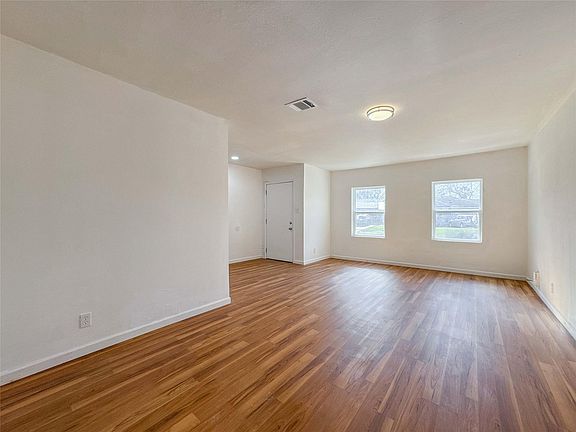 3rd image of 6011 Belmark St