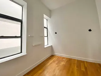 Rented by MADEHOME